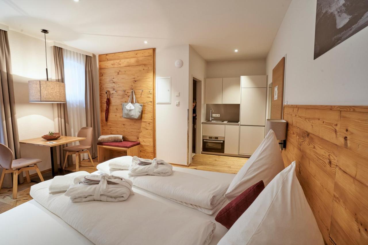 Adler Alpen Apartments 施伦斯 外观 照片