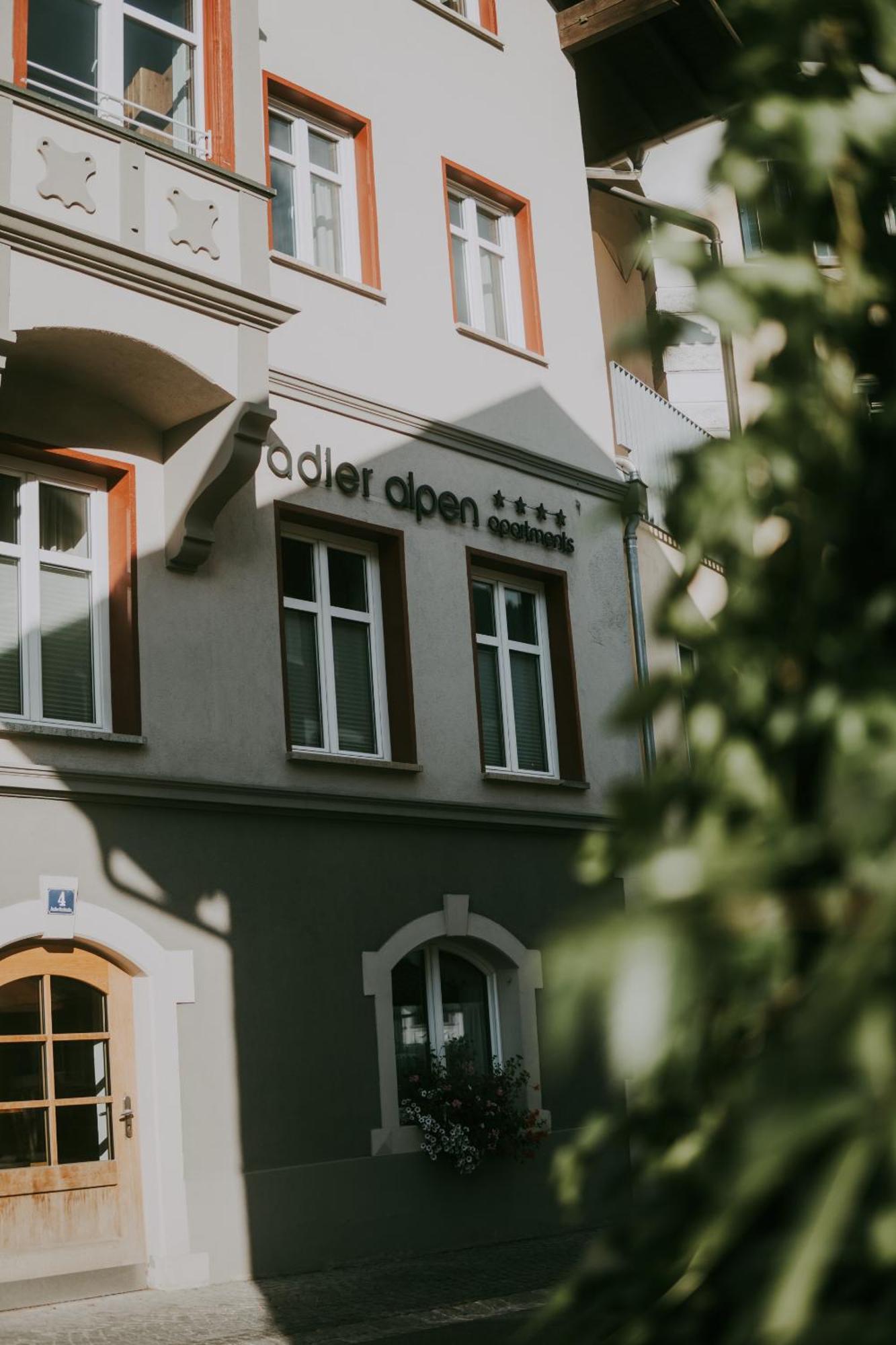 Adler Alpen Apartments 施伦斯 外观 照片