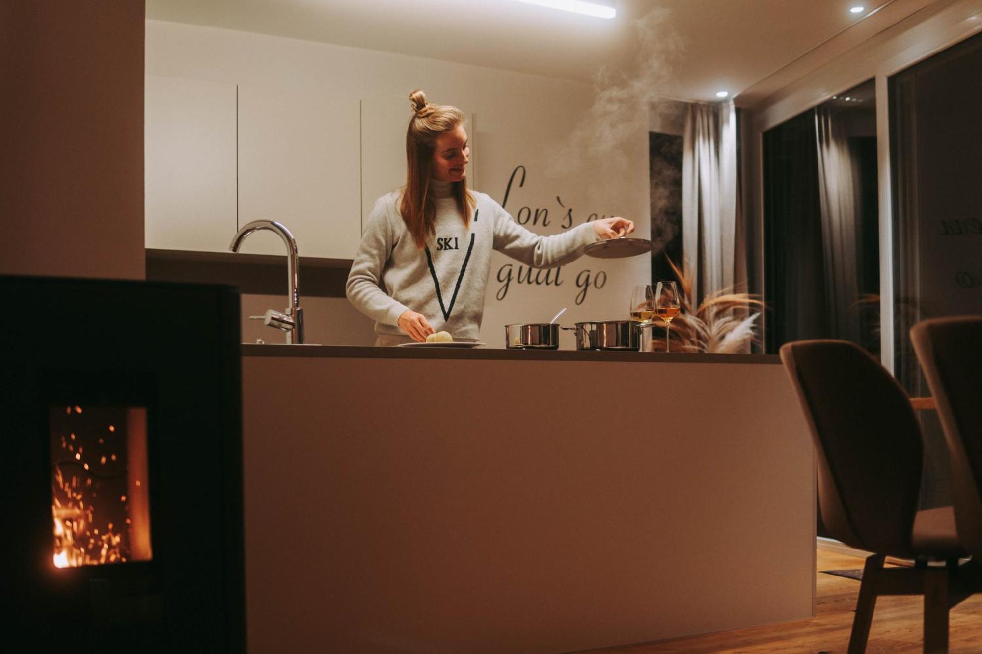 Adler Alpen Apartments 施伦斯 外观 照片
