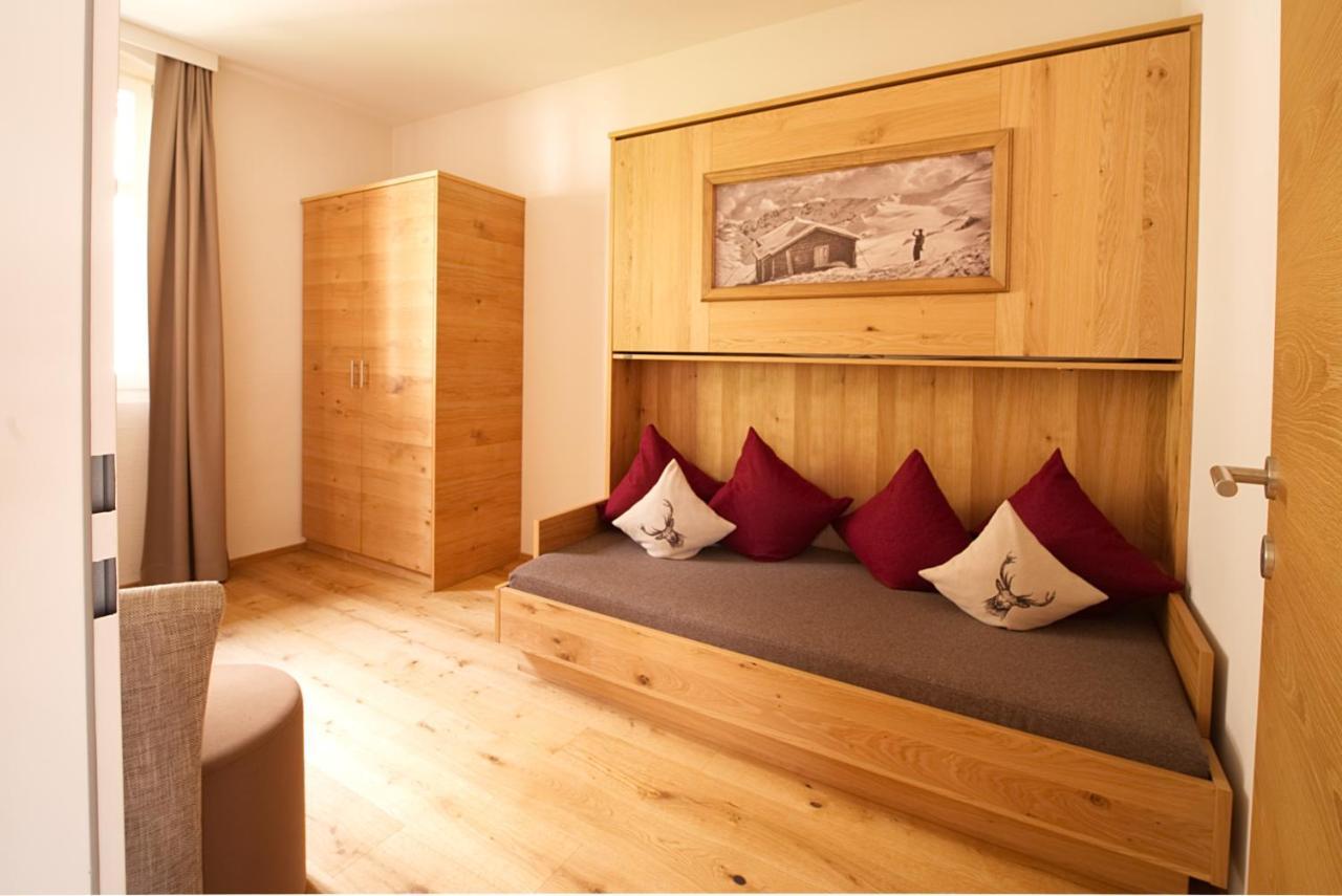 Adler Alpen Apartments 施伦斯 外观 照片